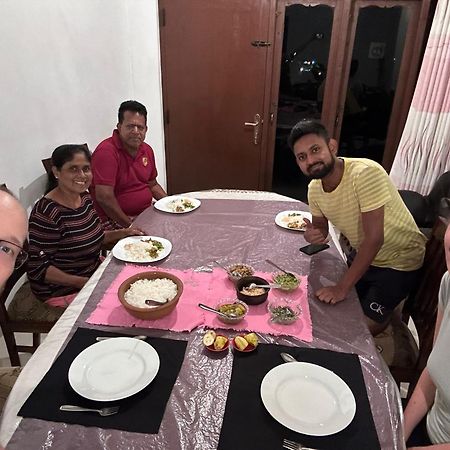 Dreamscape Home Stay Kandy Buitenkant foto