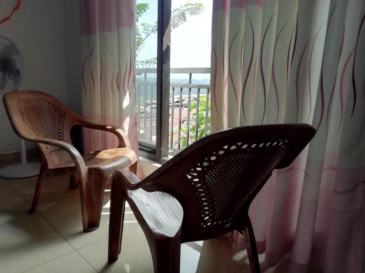 Dreamscape Home Stay Kandy Buitenkant foto