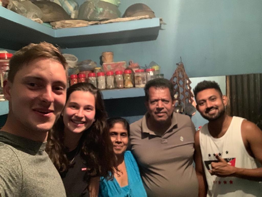 Dreamscape Home Stay Kandy Buitenkant foto