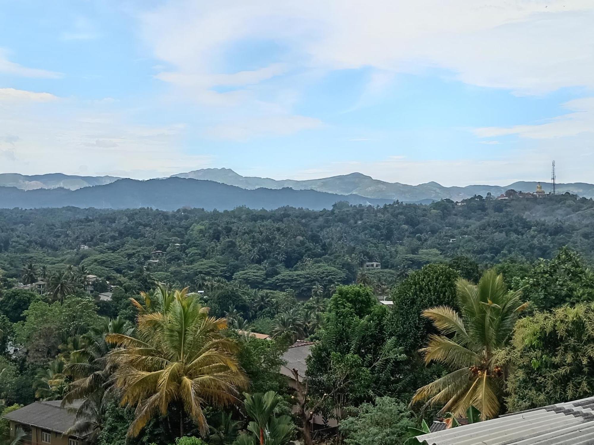 Dreamscape Home Stay Kandy Buitenkant foto