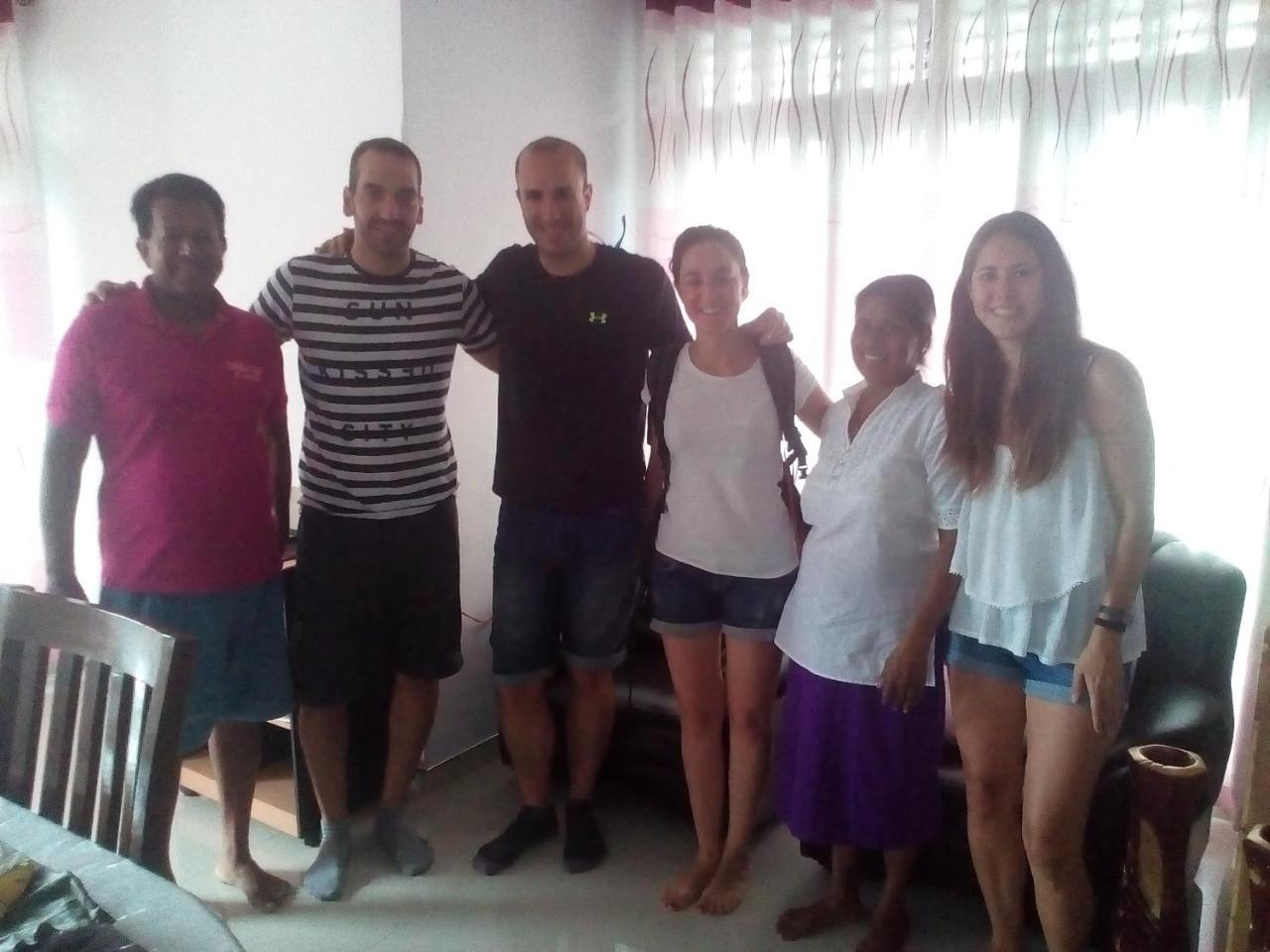 Dreamscape Home Stay Kandy Buitenkant foto