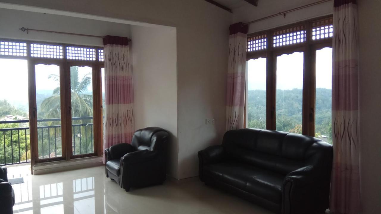 Dreamscape Home Stay Kandy Buitenkant foto