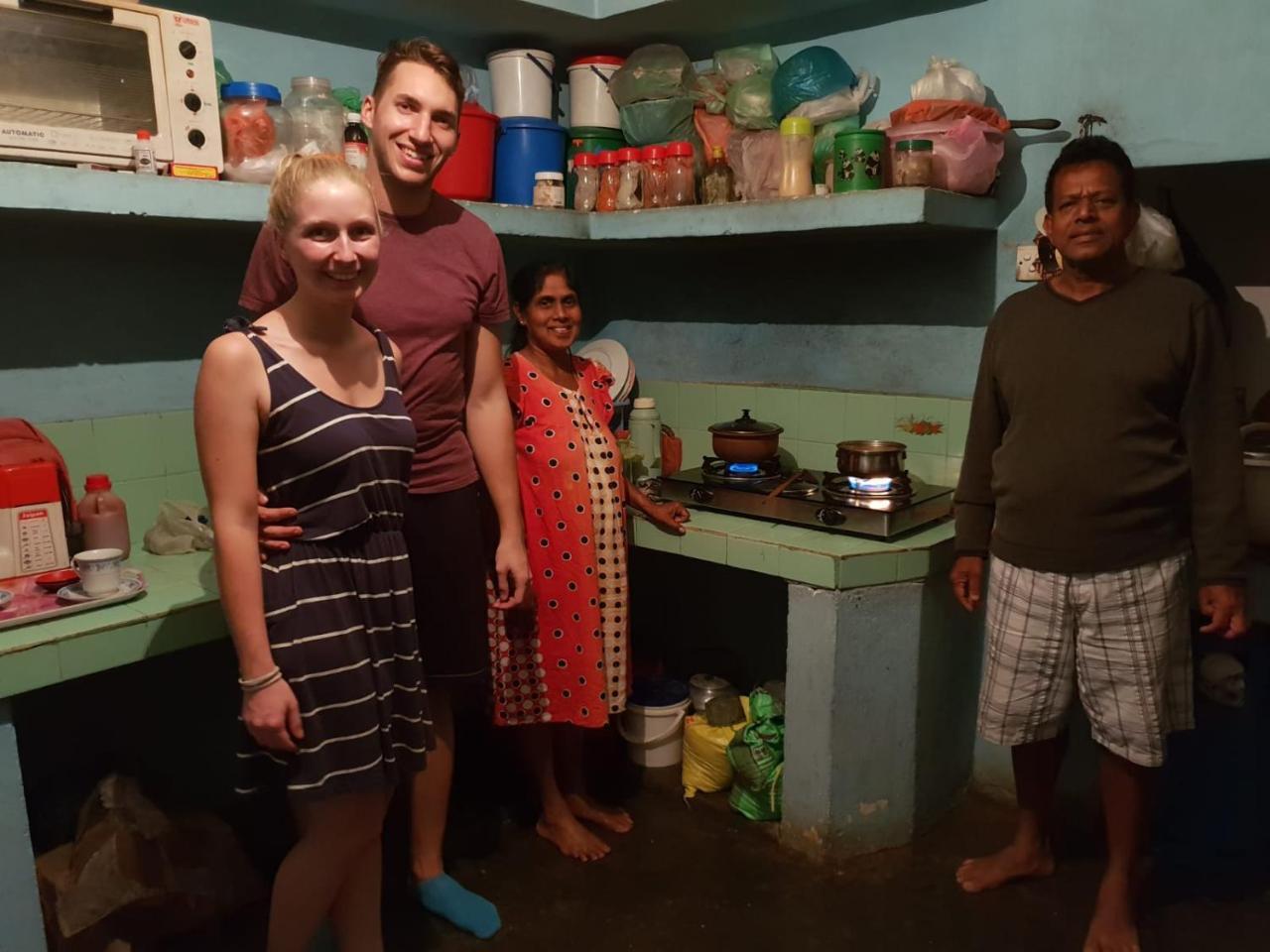 Dreamscape Home Stay Kandy Buitenkant foto