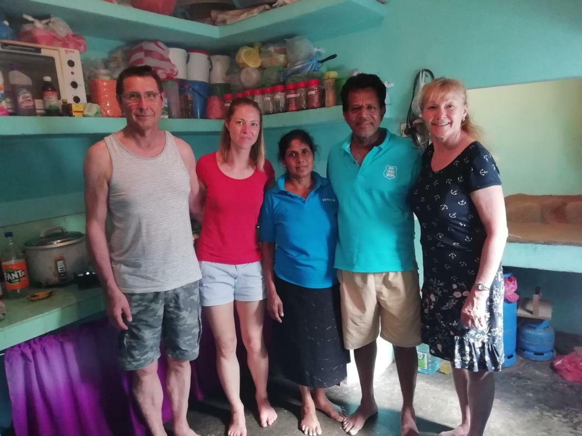 Dreamscape Home Stay Kandy Buitenkant foto